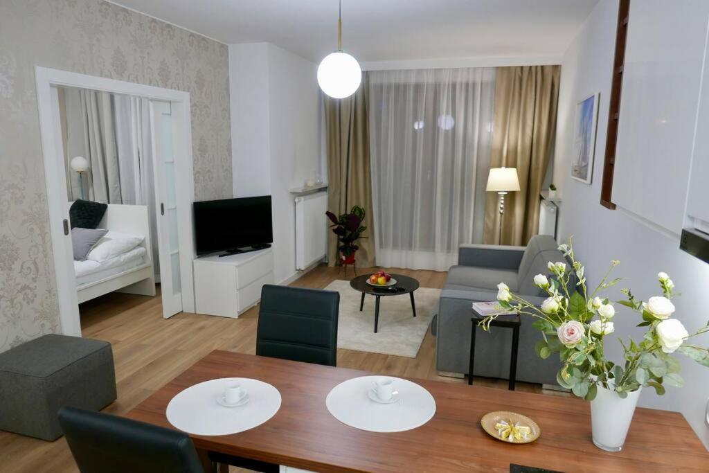 Kieslowskiego Apartment Vis-A-Vis Town Hall Varšava Exteriér fotografie
